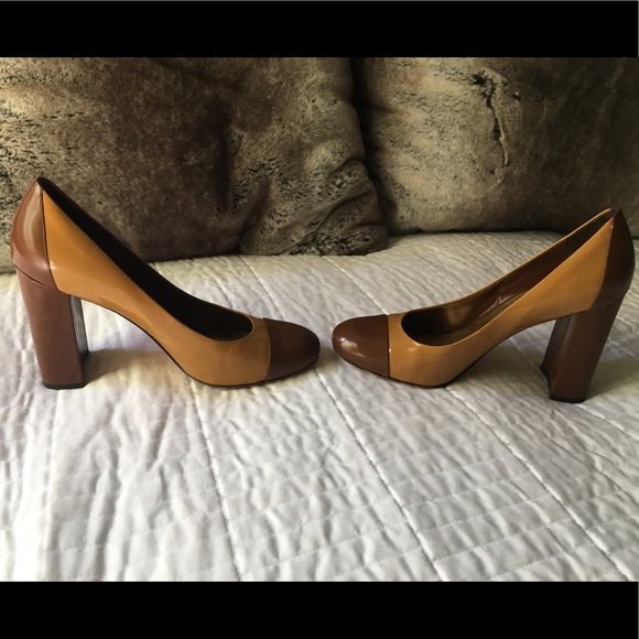 Vince Camuto block heels - Picture 7 of 8